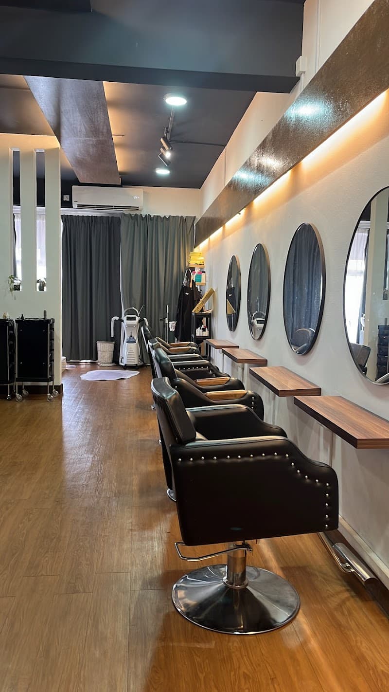 Nili Hair Studio