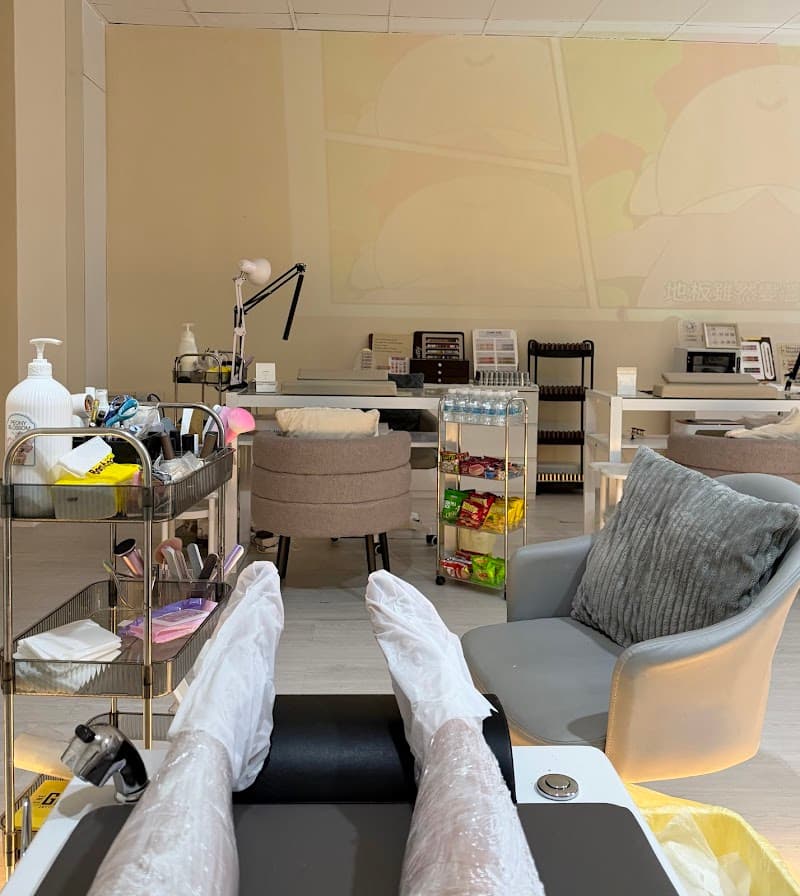 A NAIL SPACE 2