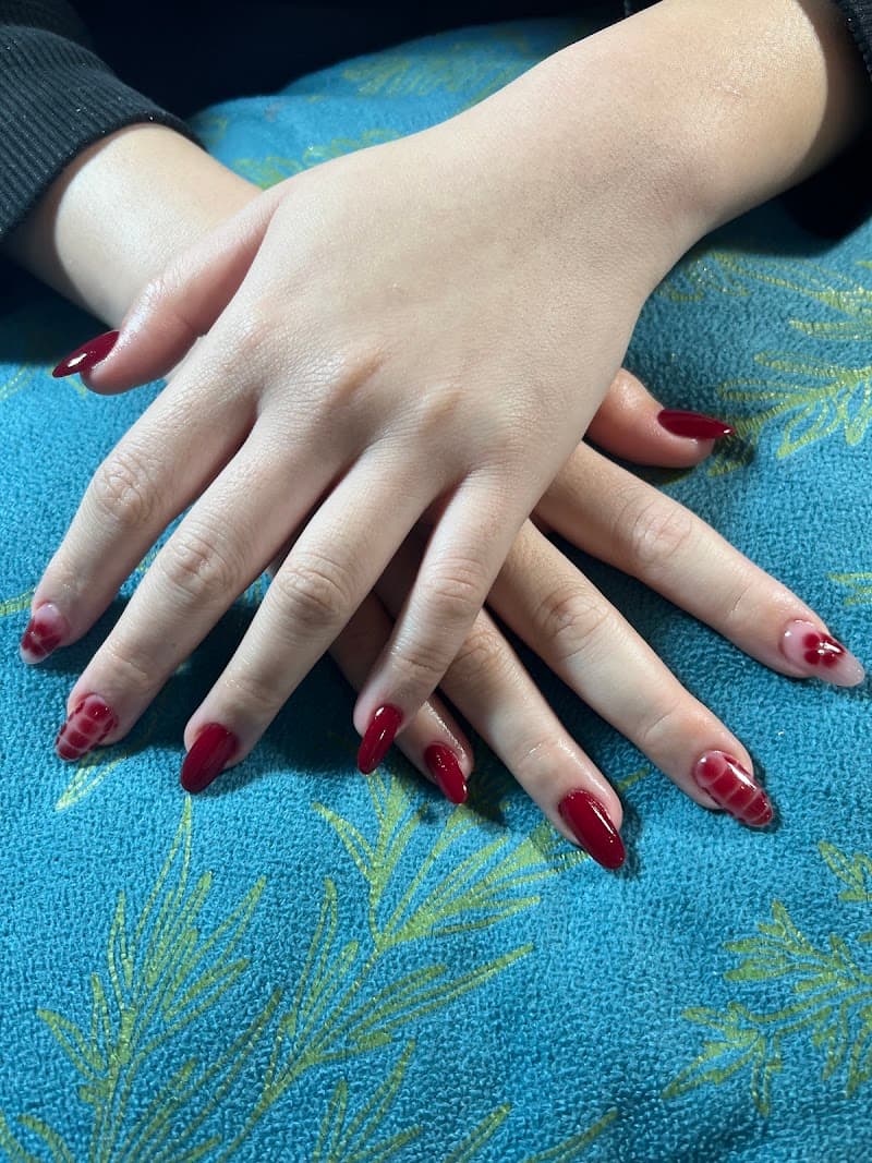 Modern Nails Studio 4