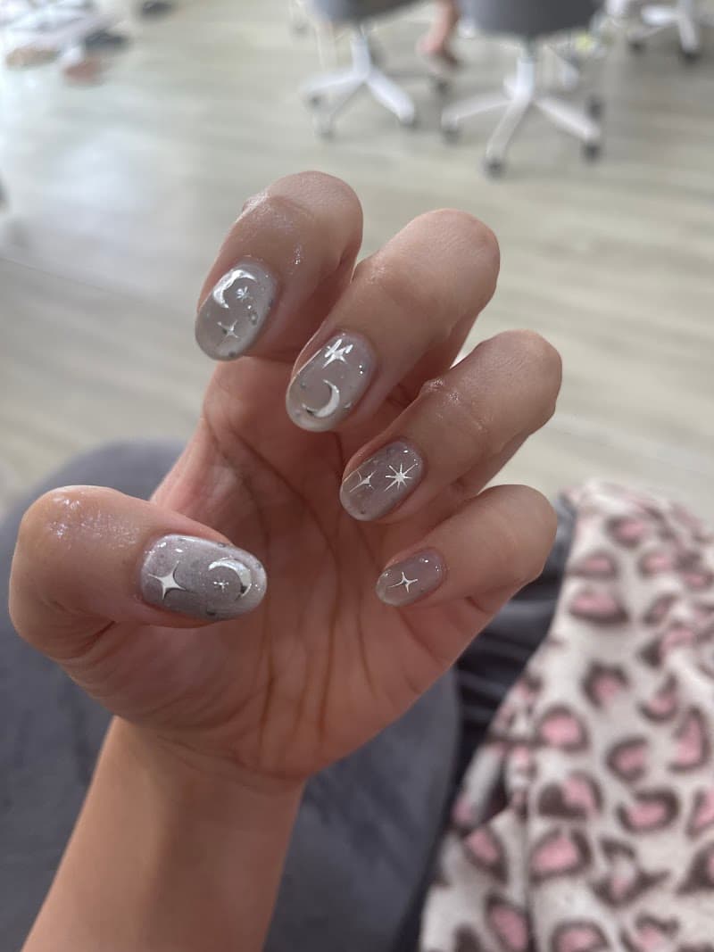 First Nail Studio 4