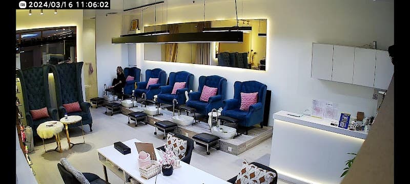 Nail Paradise Publika 4