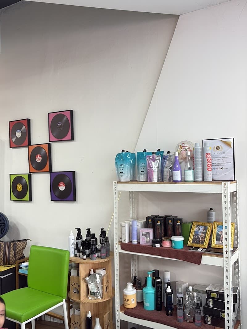 ViV Hair Care Salon 3